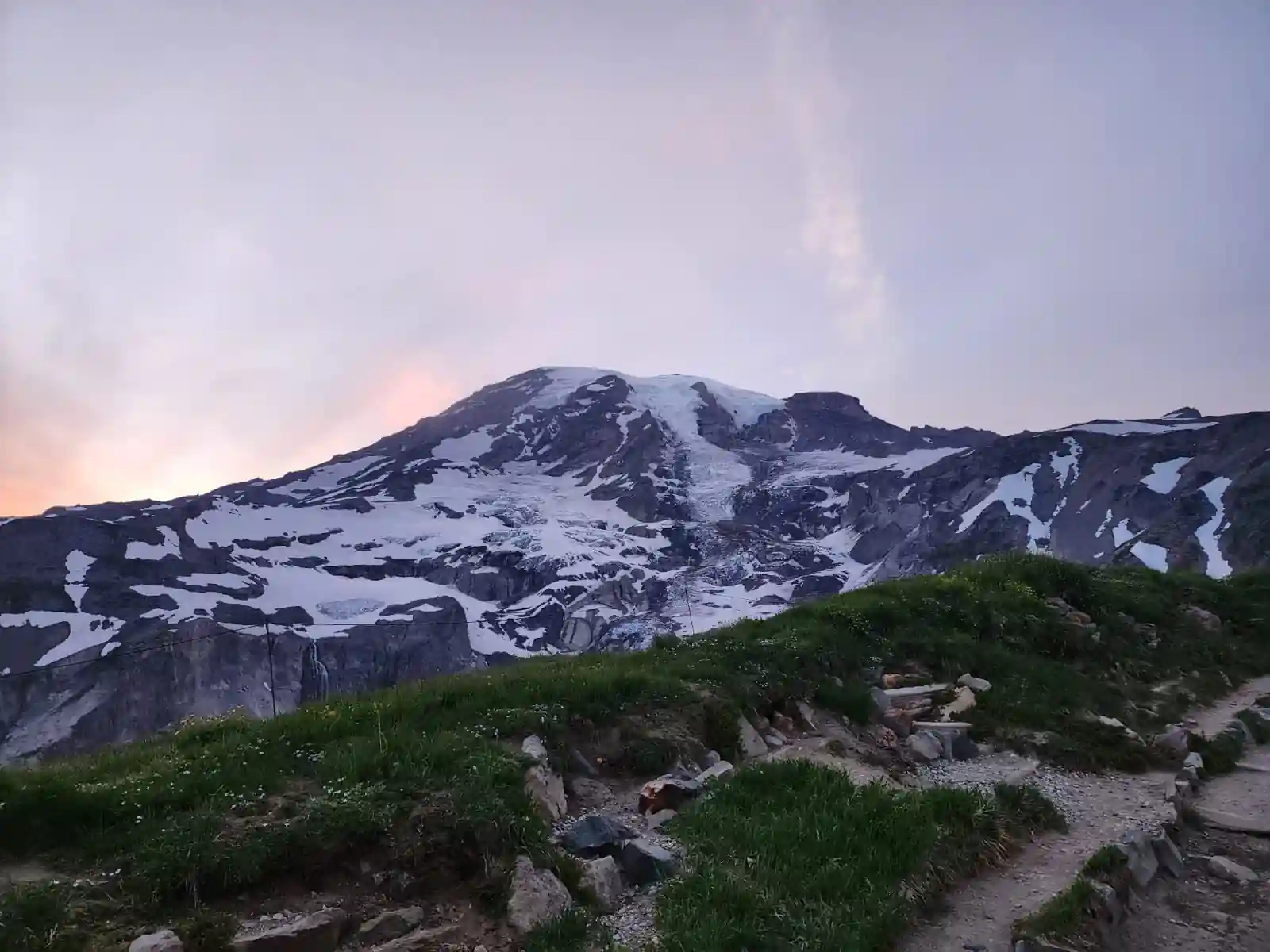 mount-rainier-sunset